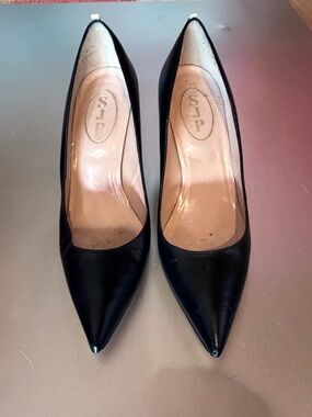 SJP by Sarah Jessica Parker Black Pointed Leather Pumps 37.5